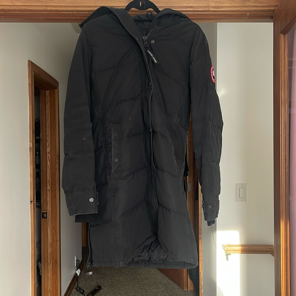 Black Size Medium Canada Goose Shelburne Parka Heritage
